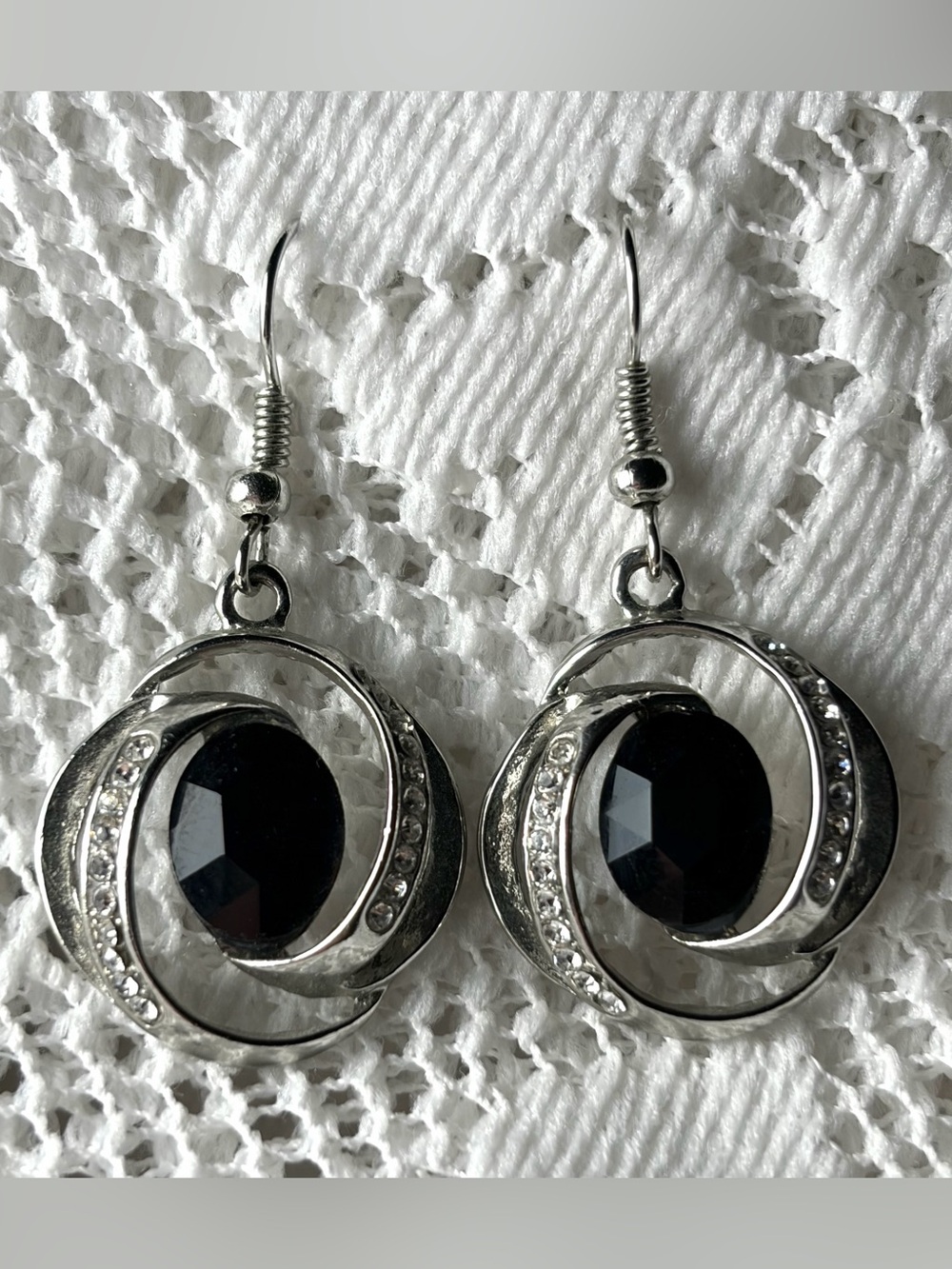 🖤Stunning Vintage Black Crystal Swirl Dangle Earrings
